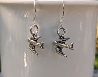 Swallow earrings, tiny bird earrings, bird dangle, gift earrings,swallow dangles silver ,