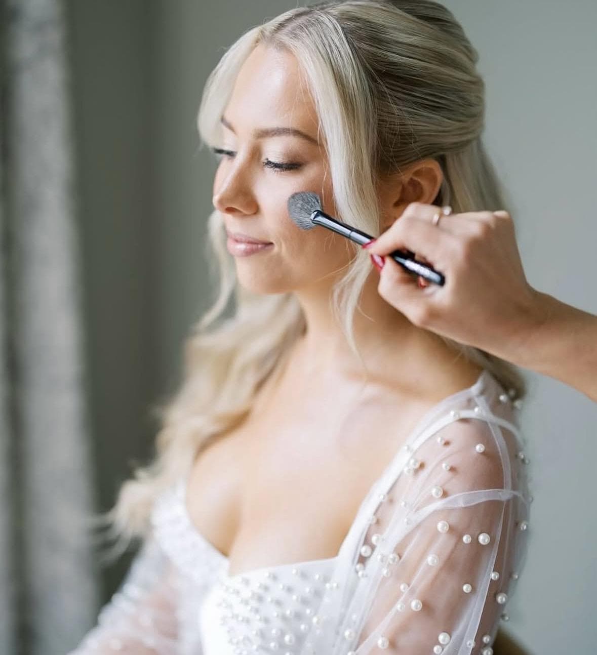 Luxe Pearl Tulle Robe: Bridal Getting Ready Gown