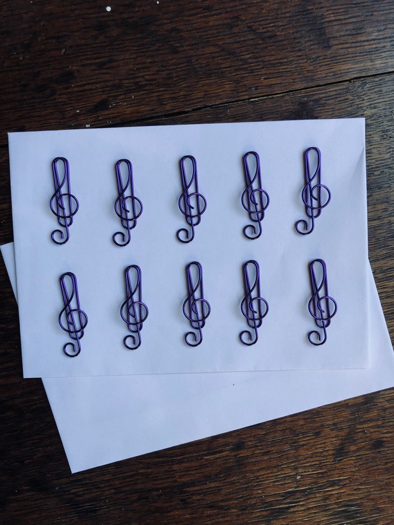 Set of 10 quality music musical treble clef coloured metal paper clips for stationary, cards, pictures, scrapbooking, art projects. image 6