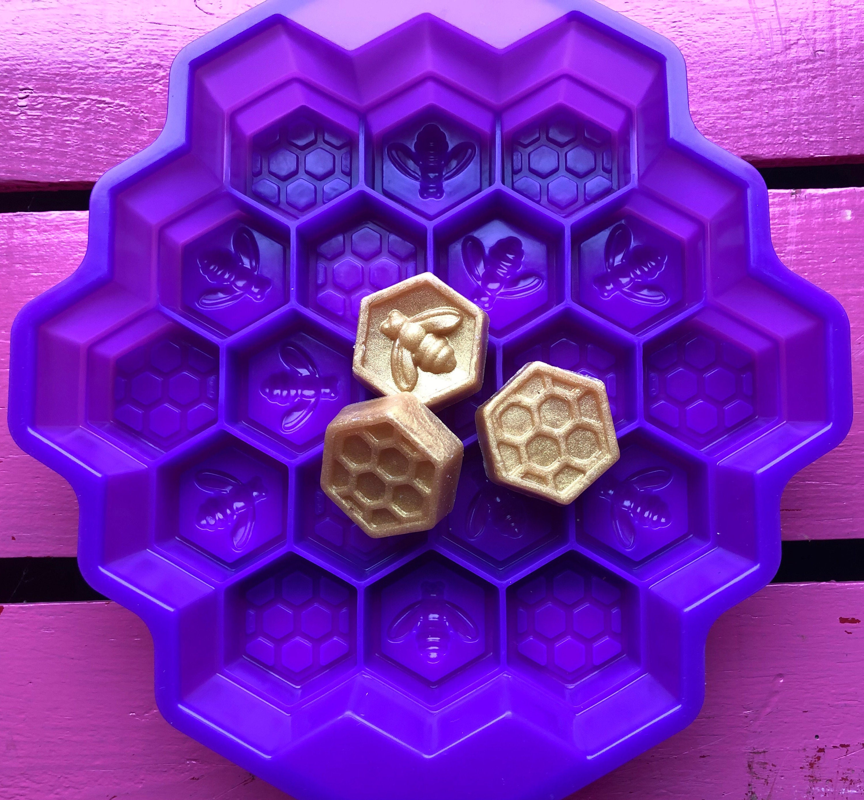 Adorable Hexagonal Bee 19 Mini Cavity Soap Mould / Etsy UK