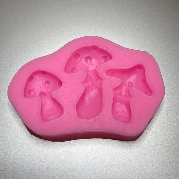 Small (7.8 x 5.7 cm x 1 cm) 3 x Toadstool Mushroom (3D) images in silicone mould / mold cake, resin, chocolate, fondant, jewellery, clay