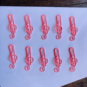 Set of 10 quality music musical treble clef coloured metal paper clips for stationary, cards, pictures, scrapbooking, art projects. image 9