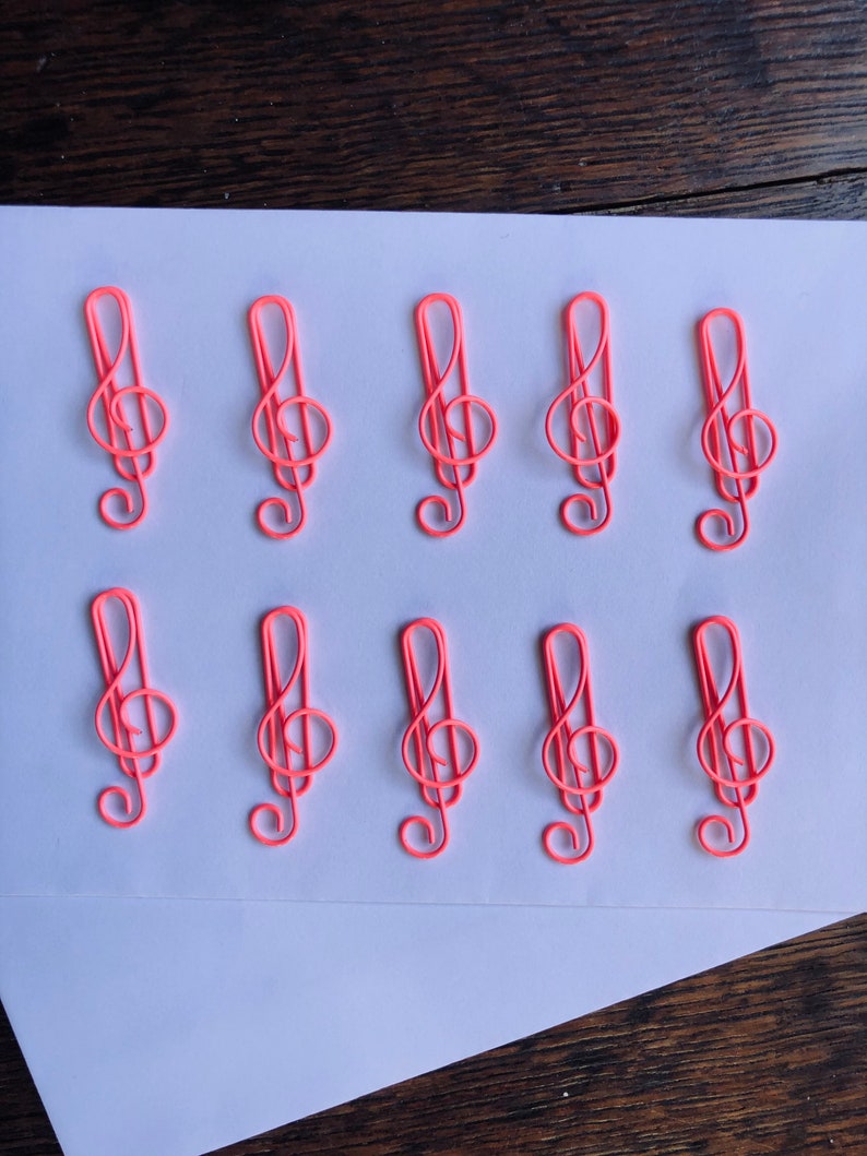 Set of 10 quality music musical treble clef coloured metal paper clips for stationary, cards, pictures, scrapbooking, art projects. image 9