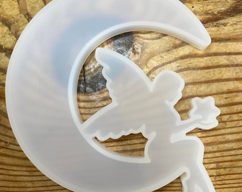 Medium (13cm x 15cm x 1cm) winged angel with star on crescent moon fairy faerie nymph image silicone mould - resin