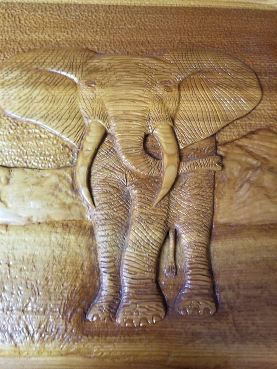 Relief carving outlet with dremel
