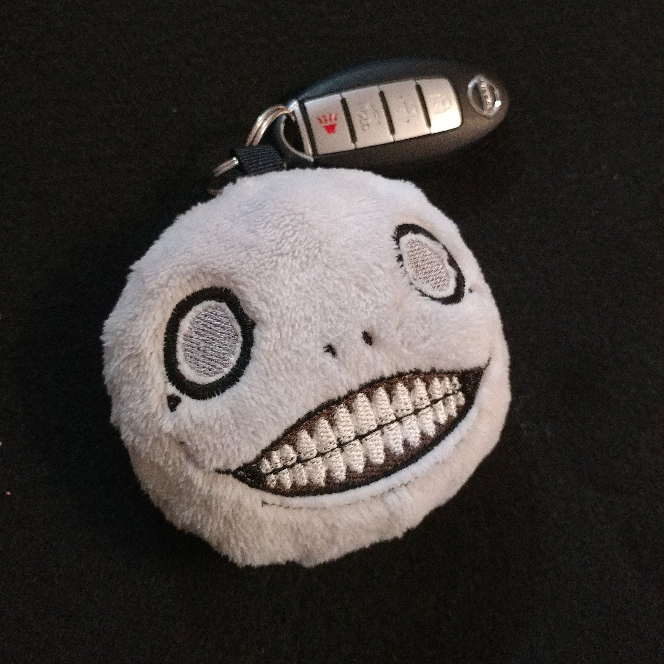 NieR もちもちキーホルダー il_fullxfull.3250054802_c5b9.jpg
