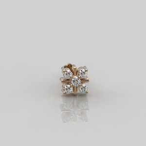 0.04 Ct Round Cut Natural Diamond Nose Pin, 18K Solid Yellow Gold Nose Pin, Flower Cluster Nose Stud, Nose Piercing, Screw Nose Stud For Her