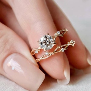 1Ct Solitaire Engagement Ring For Women • Gold Stacking Iconic Leaf Ring • 14k Solid Gold Ring Set for Bride • Natural Moissanite Ring