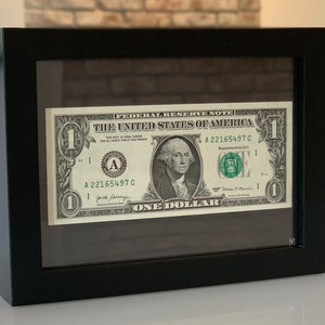 1 US Dollar im Rahmen (schwarz) Bild Geld Geschenk Geburtstag