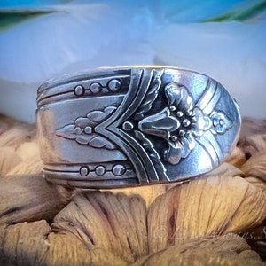 Lepelring • De 'La Ronnie'-lepelwikkelring • 1945 • Handgemaakt van authentiek, vintage zilverwerk