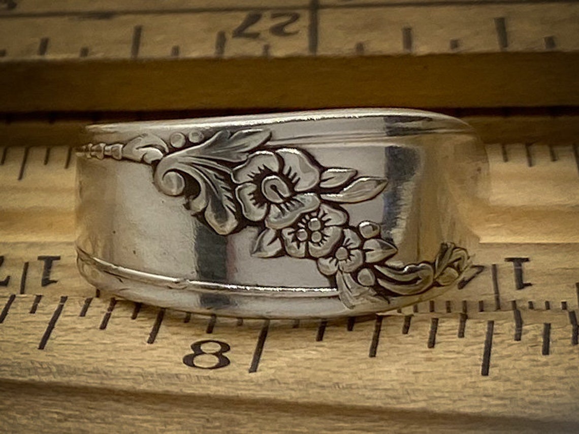 Spoon Rings • Queen Bess II Spoon Ring • 1947 • Handmade From Authentic ...
