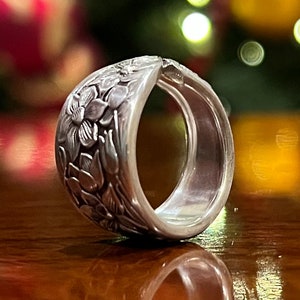 Authentieke lepelring • Het 'Narcissus'-ontwerp uit 1935 • Handgemaakt van authentiek, vintage zilverwerk