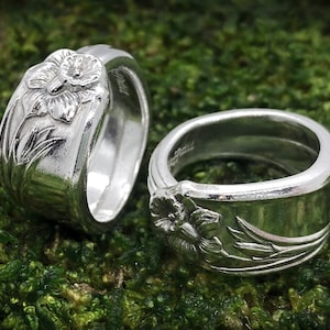 Lepelring • De lepelring 'narcis' • 1950 • Handgemaakt van authentiek, vintage zilverwerk