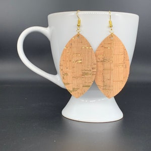 Natural Cork with Gold Flakes Earrings - Leaf Earrings - Gold Flake Cork Leaf - Natural Cork Earrings
