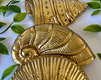 Vintage Brass Seashell Wall Decor Set | Coastal Beach Decor | Brass Shell & Starfish Wall Hangings | Nautical Gallery Wall