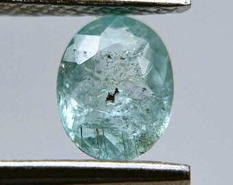 Naturlig Paraiba blå turmalin från Brasilien.