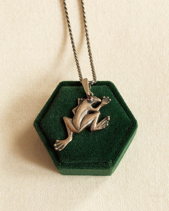 Handmade Sterling Silver “Frog” Pendant with natu… - image 4