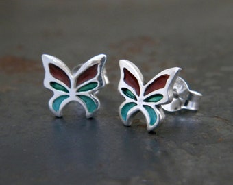 Butterfly button earrings made in silver and enamel. Various colors. Button earrings. Small silver earring of butterfly. Handcrafted jewelry