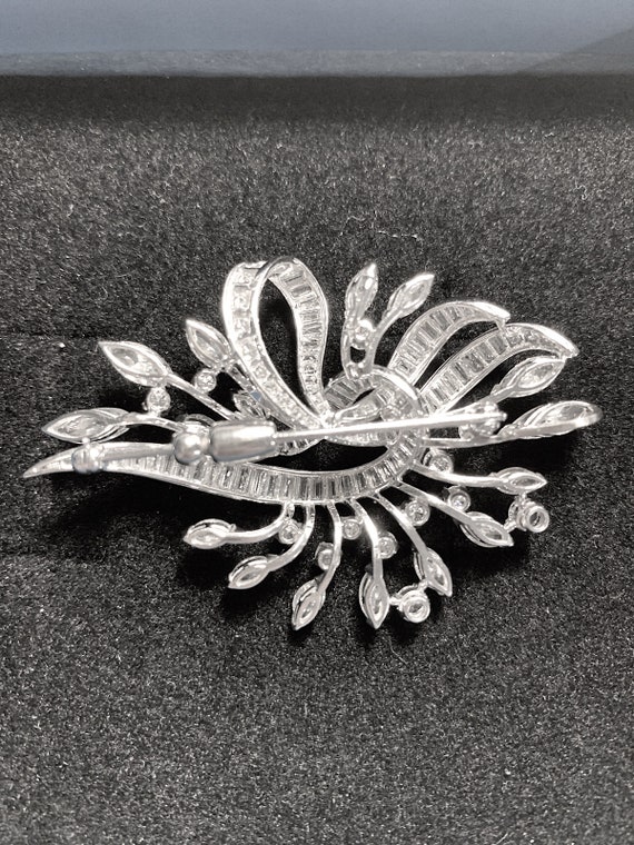 Hollywood Glam Floral Diamond Brooch/Pendant - image 4