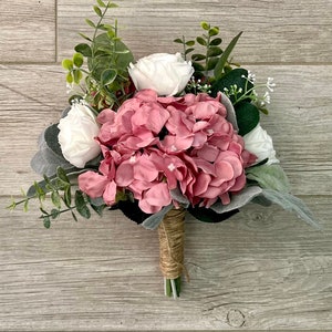 Boho wedding bouquet, mauve hydrangea white roses & greenery bridal bouquet, dusty rose wedding bouquet, eucalyptus sage bridesmaid flowers afbeelding 8