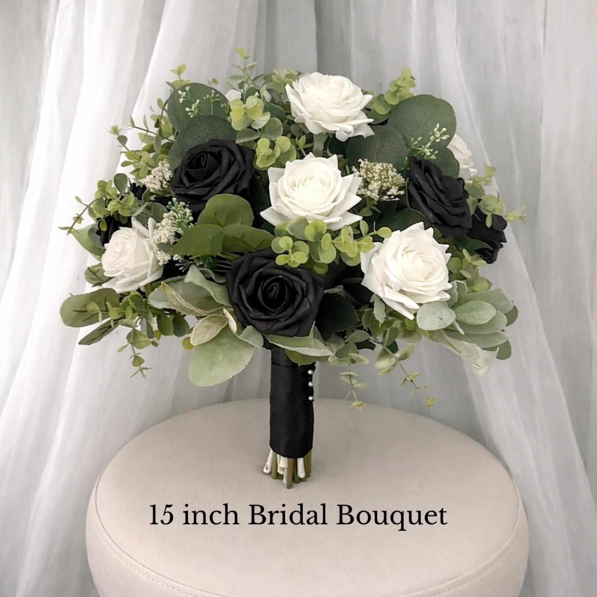 Ramo de novia bohemio, rosas suaves en verde salvia y blanco con  vegetación, ramo de novia clásico de eucalipto para damas de honor,  ramillete de muñeca, boutonnière - Etsy México, image size:1920x1920