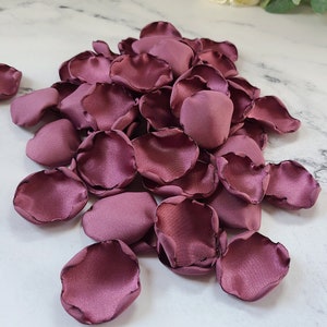 Chianti Wedding Decor, Rose Petals, Wedding Aisle Decor, Pink Flower Petals, Fall Wedding Decor, Boho Chic Bridal Shower Brunch, We Do