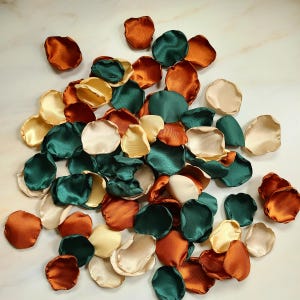 Terracotta Wedding Decor, Emerald, Gold Beige Flower Girl Petals, Fall Wedding Aisle Decor, Rose Petals, Boho Forest Wedding, Engagement