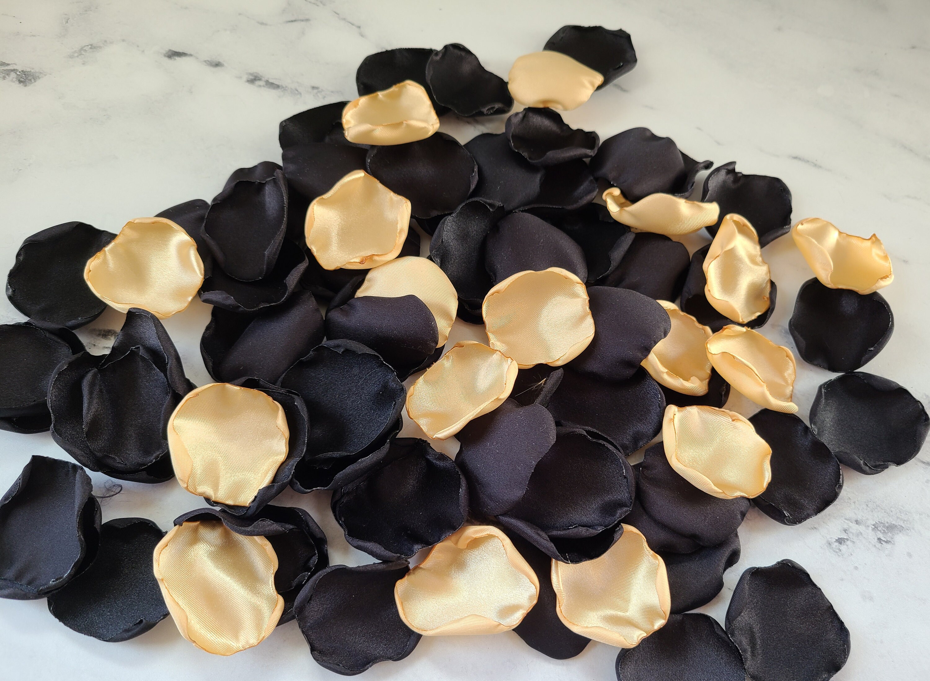 Black Rose Petals, Gold Rose Petals, Black and Gold Wedding Decorations  Flower Basket Petals Gothic Wedding Bridal Shower Decor Aisle Runner 