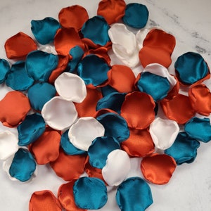 Dark Teal Wedding Decor, Sienna, Rust Rose Petals, Fall Wedding Decor, Boho Bridal Brunch, Western Wedding, Burnt Orange Flower Petals