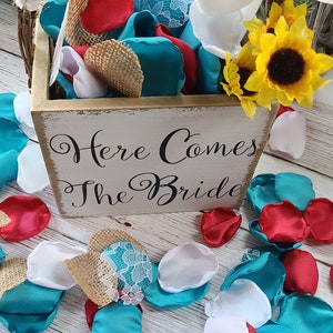 Western Fall Wedding Decor, Malibu Blue Flower Petals, Red Rose Petals, Rustic Barn Wedding Aisle Decor, Burlap & Lace, Confetti Toss