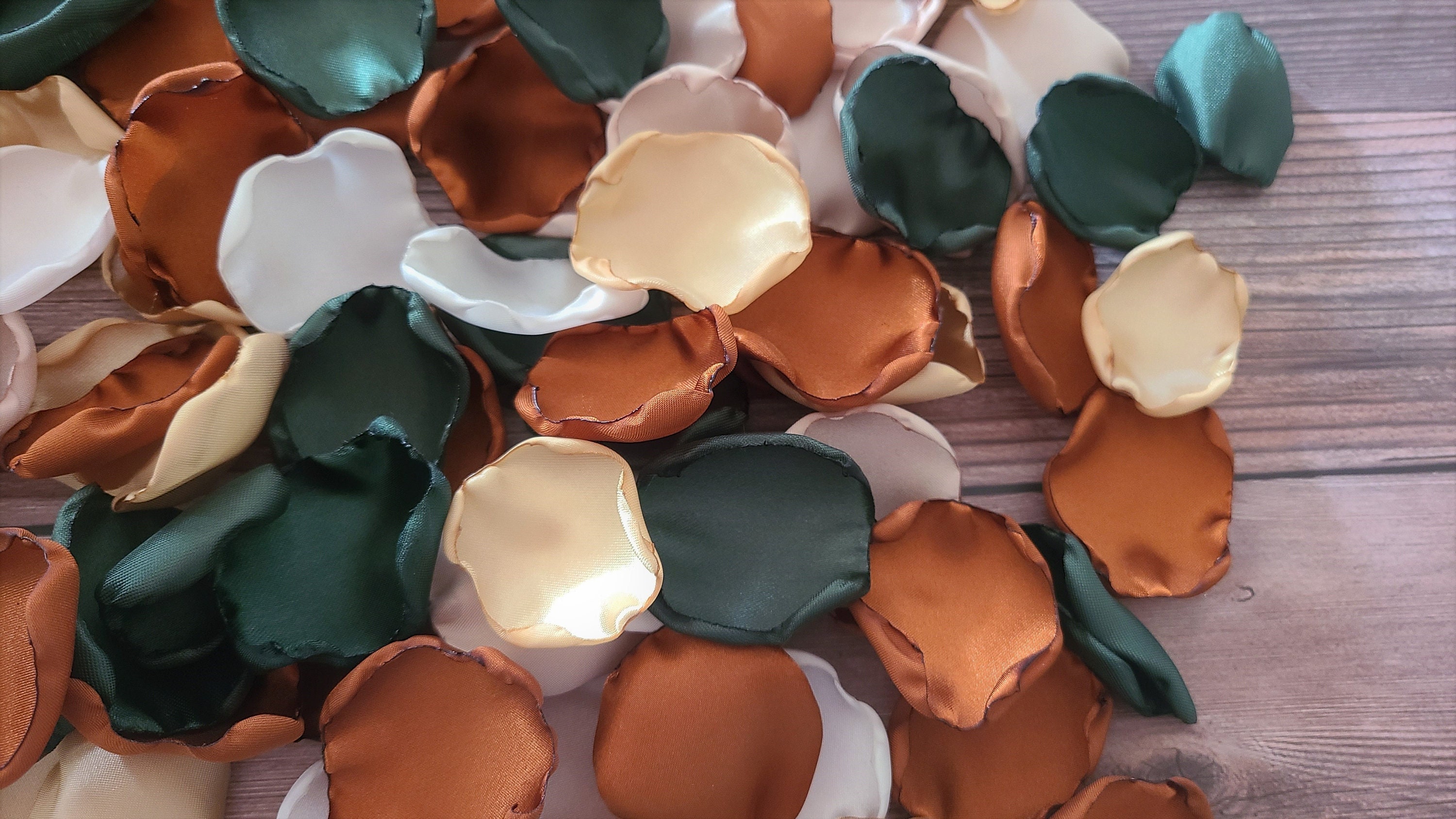 Terracotta Wedding Decor Emerald Gold Beige Flower Petals Wedding Aisle Decor Rose Petals Fall Wedding Decor Boho Forest