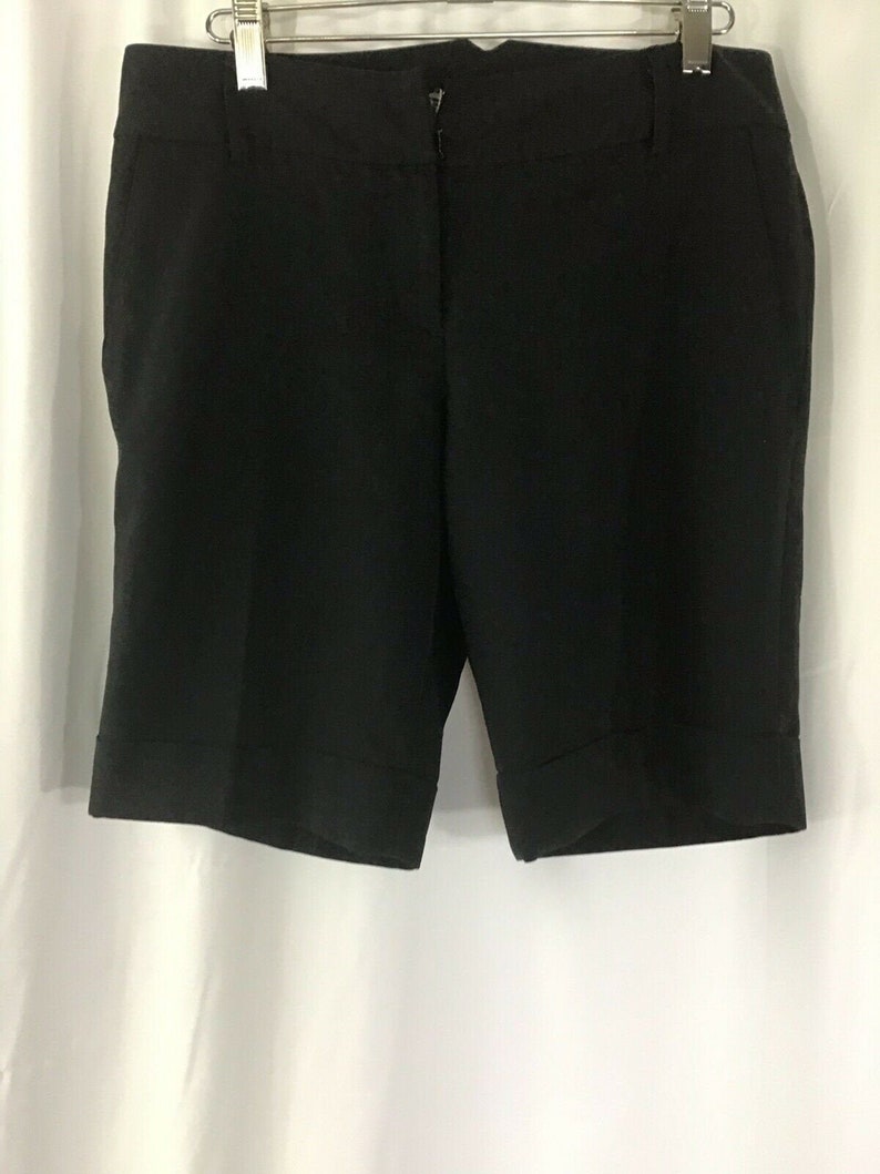 INC International Concepts Petite Size 6P Black Summer Short Pants Side Pocket