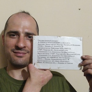 Bella carta russa, pezzo interessante e autentico riciclato in Ucraina. Leggermente usata e strappata. Acquista ora!