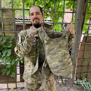 ロシア軍VSR93迷彩「ユニオール」大型強襲背嚢 70-80リッター 99年製 ロシア軍VSR93迷彩「ユニオール」大型強襲背嚢 70-80リッター 99年製