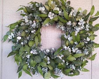 Elegant Eucalyptus Wreath - All-Season Home Decor - Farmhouse Style - Ideal Gift for Mother's Day or Housewarming - Wreath for Front Door