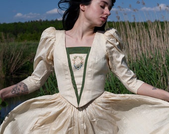 Vintage ivory silk corset dress, gown, with embroidery, Tostmann, 100% seide, cottagecore dress