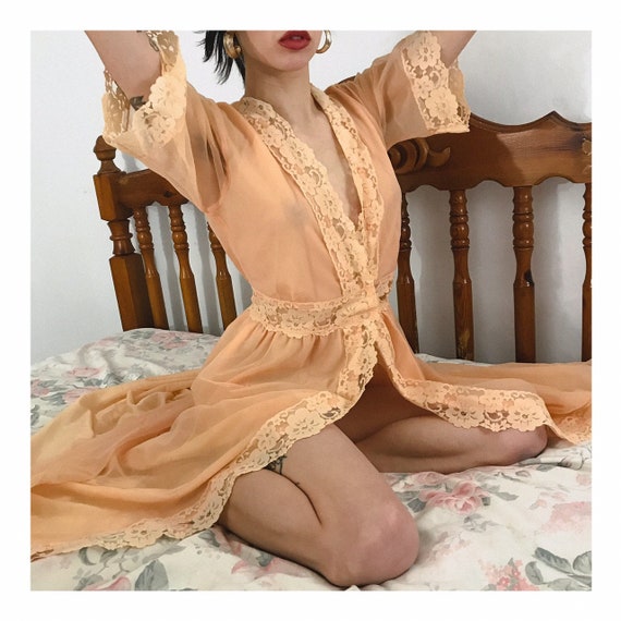 Vintage peach peignoir