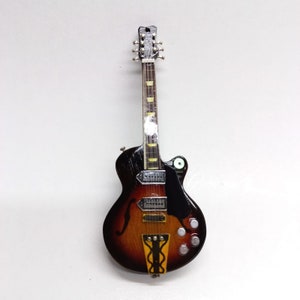 Electric Guitar Miniature Replica Maganet size 4inch