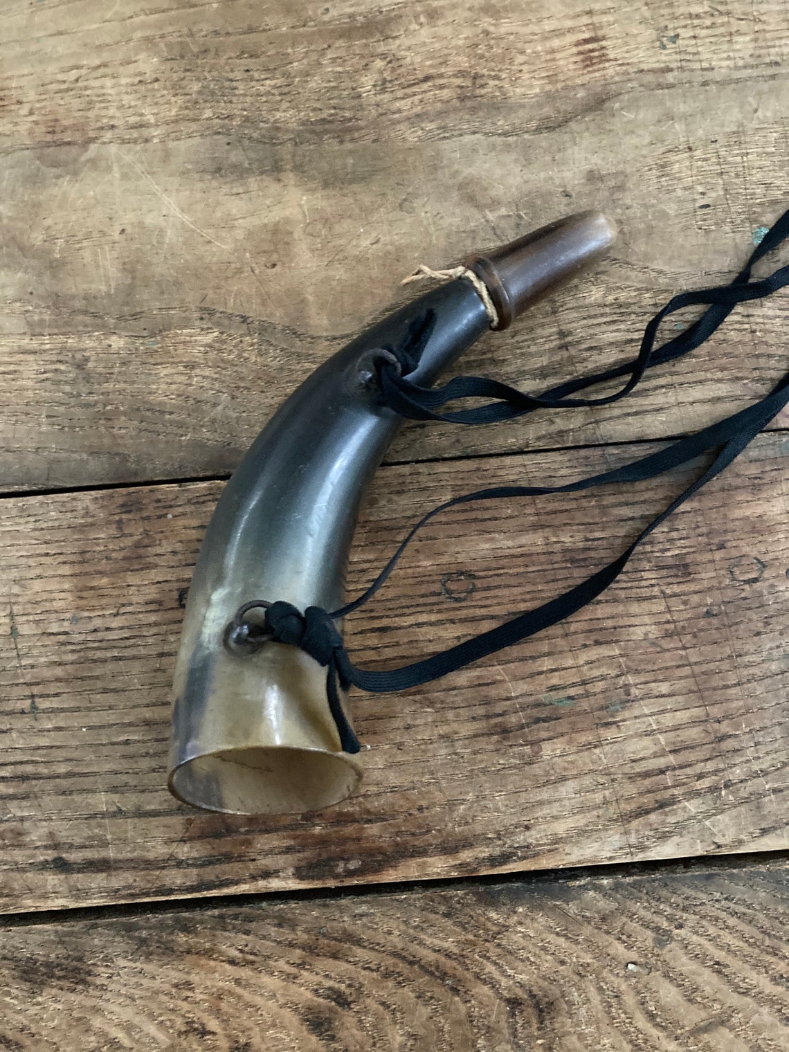 Vintage hunting horn made from a cow’s horn | Etsy