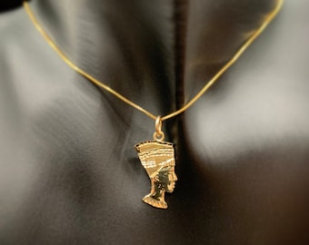 10K Queen Nefertiti Gold Pendant,Gold Nefertiti Necklace,Nefertiti Charm Necklace,Gold Nefertiti Pendant,Nefertiti Pendant,Egyptian Pendant