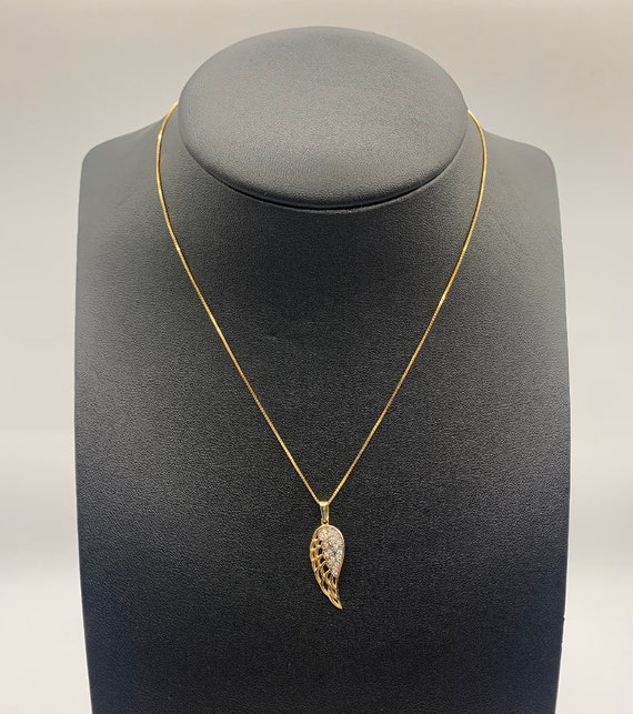 10k gold cheap angel wing pendant