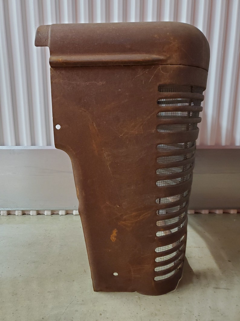 Farmall Tractor Grill Wall Hanging, Farmhouse Decor, Rust, Rustic Decor