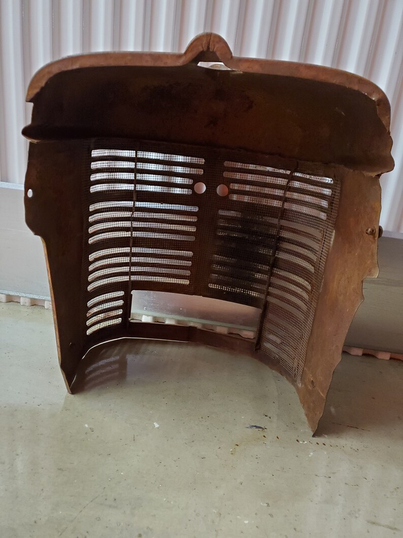 Farmall Tractor Grill Wall Hanging Farmhouse Decor Rust | Etsy