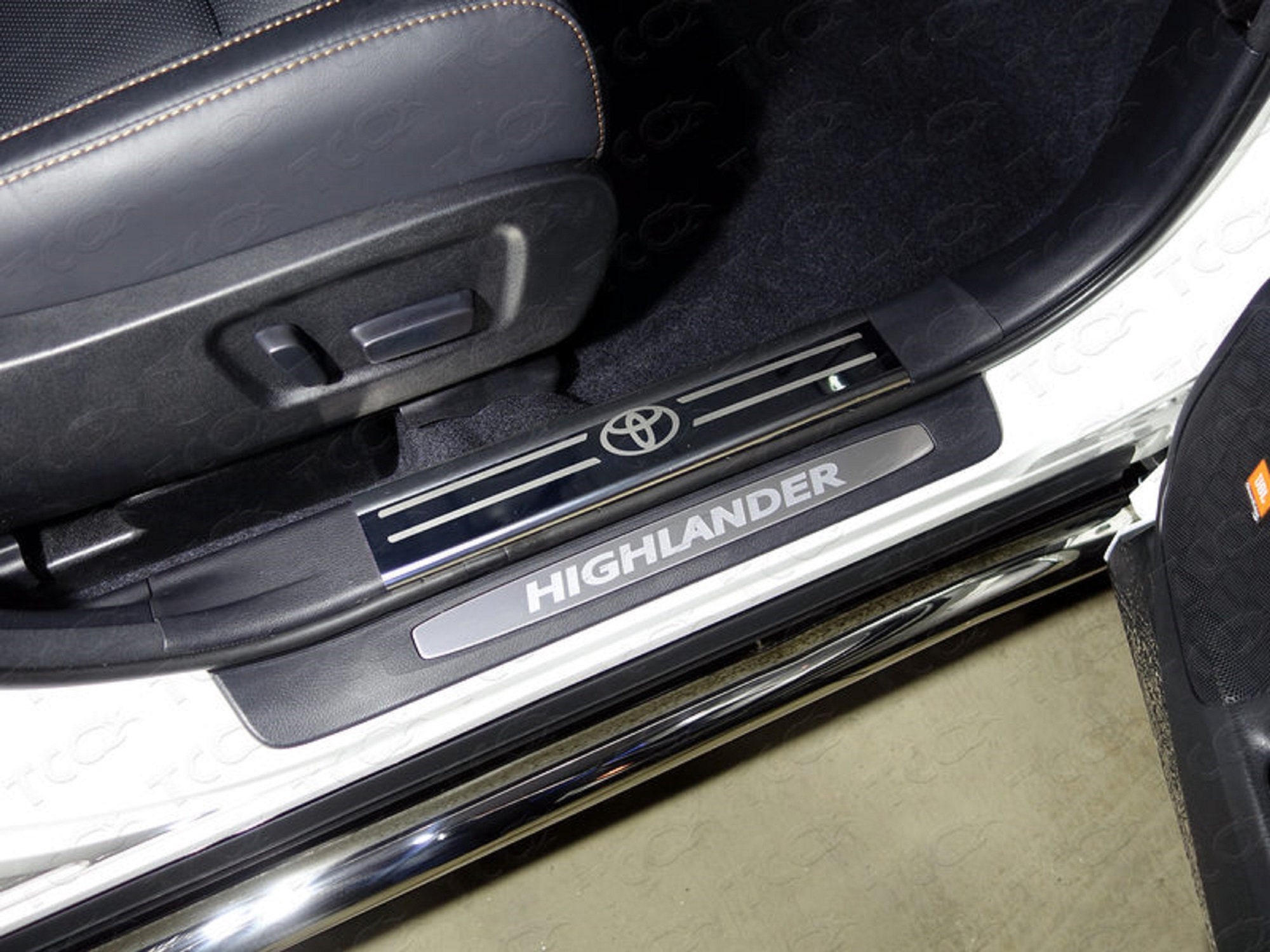 Stainless steel Door Sill Pads Toyota Highlander 20172020 Etsy