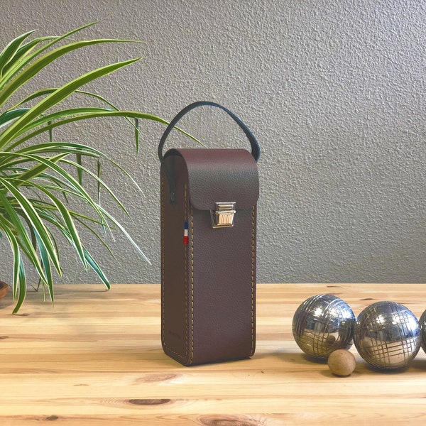 Sacoche de pétanque personnalisable marron, pochette personnalisée fabriquée en France, cadeau artisanal