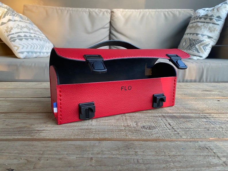 Sacoche de pétanque personnalisable horizontale, pochette personnalisée fabriquée en France, cadeau artisanal Rouge