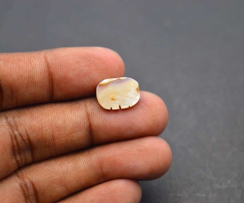 Download Mother Of Pearl Gemstone Cabochon-Pearl Cabochon-Natural Mother Of Pearl Smooth Hand Carved Oval ...