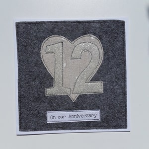 Tarjeta de nuestro 12º aniversario de bodas - Lino - 12º aniversario - para mi esposo - Para mi esposa - Cosida a mano - Tarjeta textil - Felicitaciones