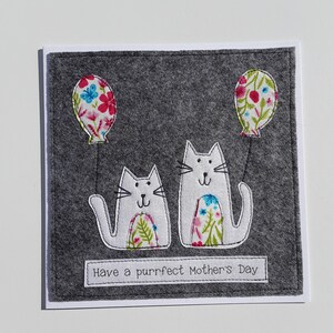 Carte de fête des mères faite main - dimanche des mères - carte pour maman chat - carte textile - carte de fête des mères chat - maman chat de la fête des mères OOAK