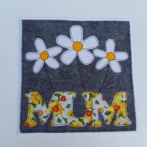 Carte d'anniversaire pour maman - carte de maman OOAK - dimanche des mères - art textile - carte en tissu - cousue à la machine - cousue à la main